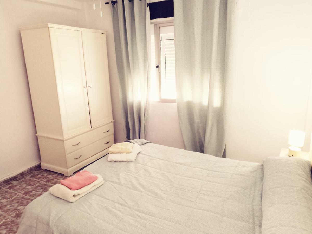 Apartamento de 3 habitaciones cercano a la playa Tarifa Exterior foto